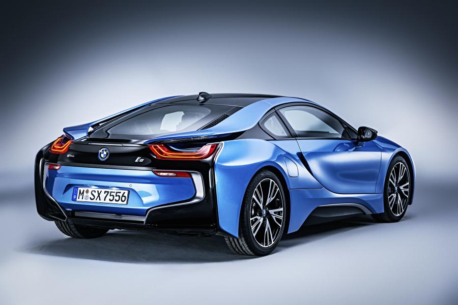  BMW i8 Pure Impulse Package 2014 года  (фото 3 из 15)